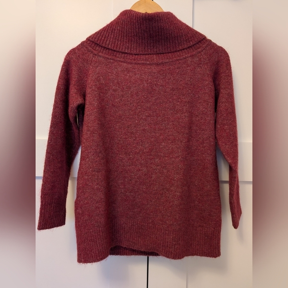 Aritzia ❤️ Wilfred Sweater - Picture 2 of 6